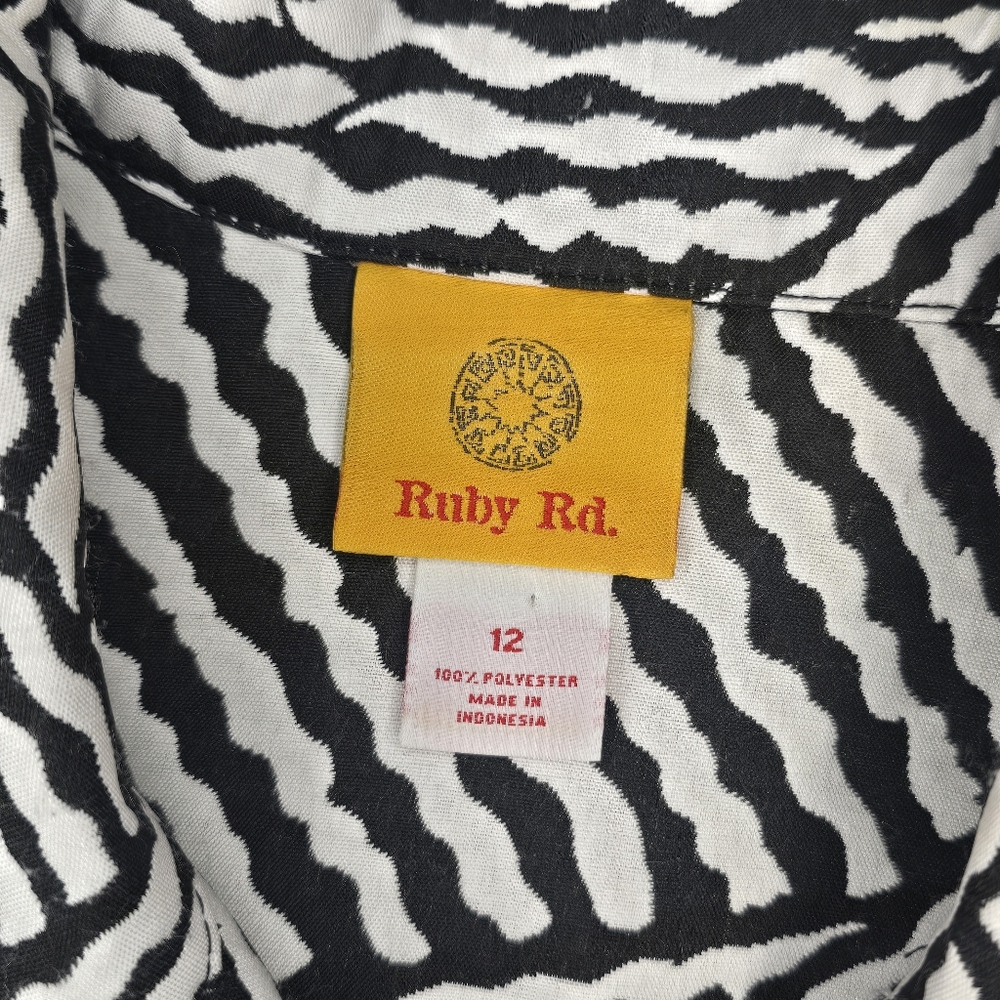 Ruby Rd Geometric Print Button Up Jacket Size 12 - image 7